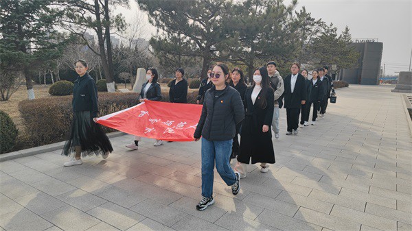 1712154368840410.jpg 2ac3c24d4640fb1448e367bba1e9d82.jpg